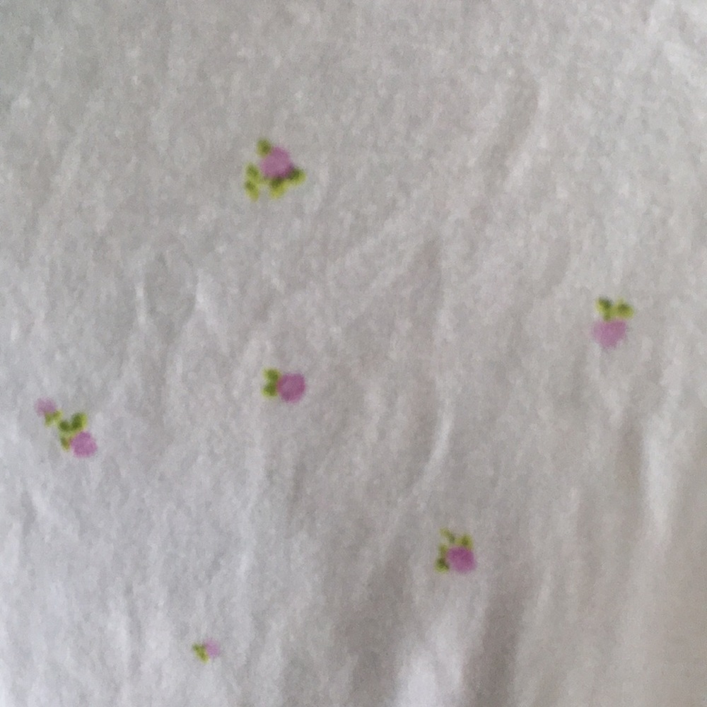 FLOWER DETAILS - Picture 2 of 2